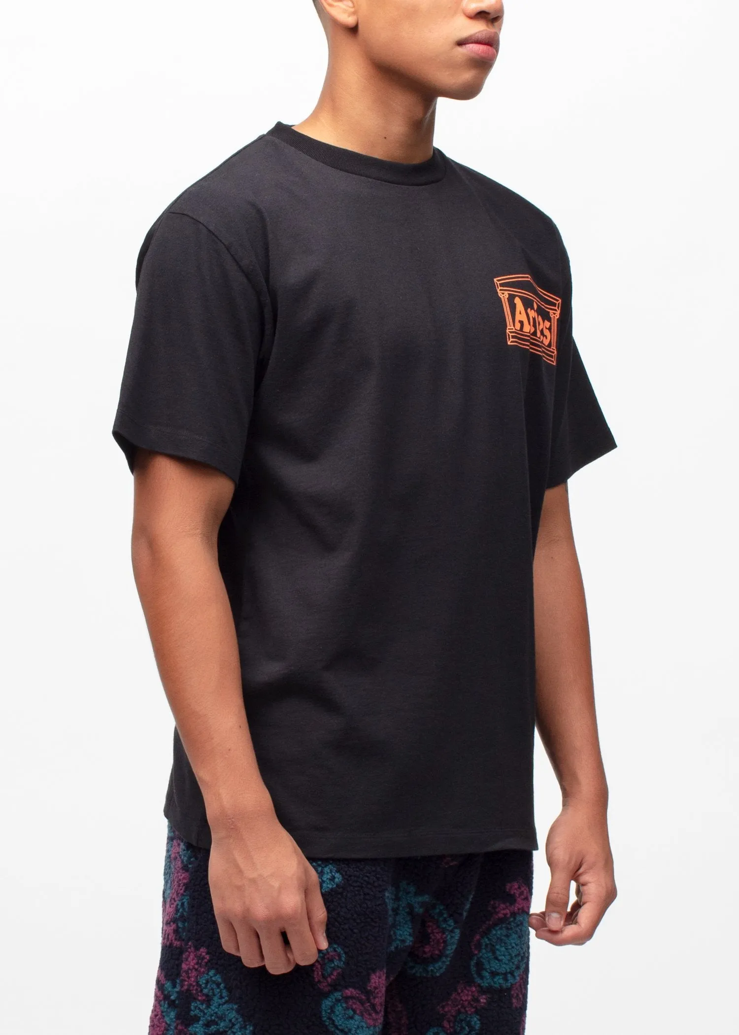ARIES: CLASSIC TEMPLE TEE [BLACK]