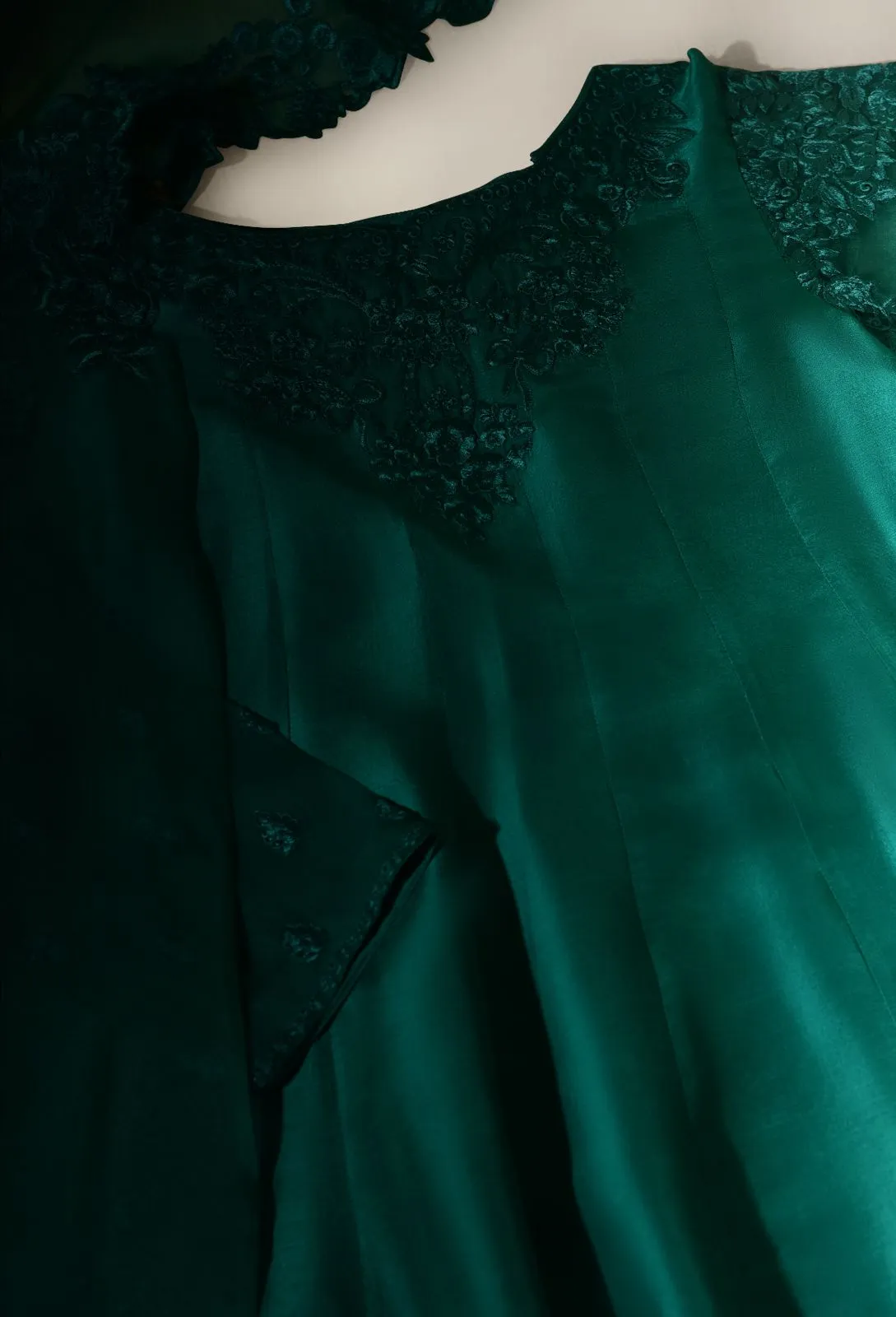 Nighaar Poison Green